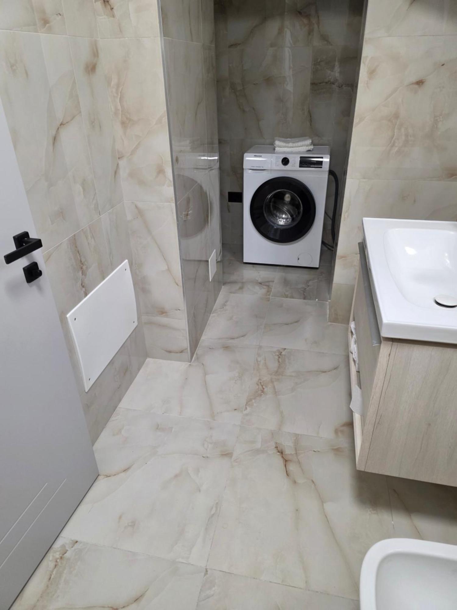 Twoviews Apartements 1 * Tirana